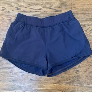 Lululemon Reversible Shorts size 6